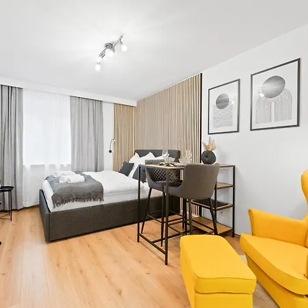 Naehe Hauptbahnhof, Fuer Zwei, Kingsize Bett, Netflix Apartment Pforzheim Exterior photo