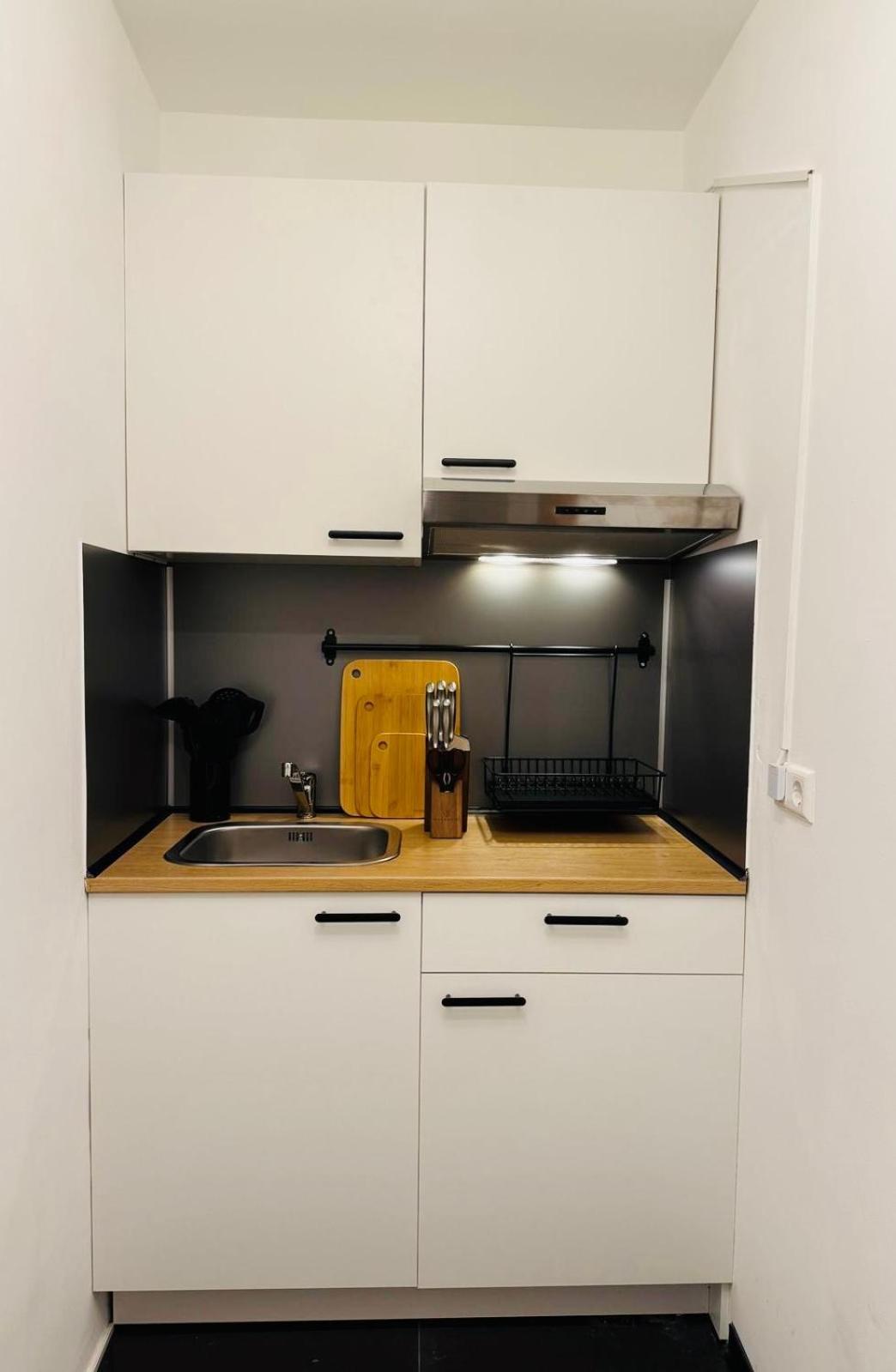 Naehe Hauptbahnhof, Fuer Zwei, Kingsize Bett, Netflix Apartment *